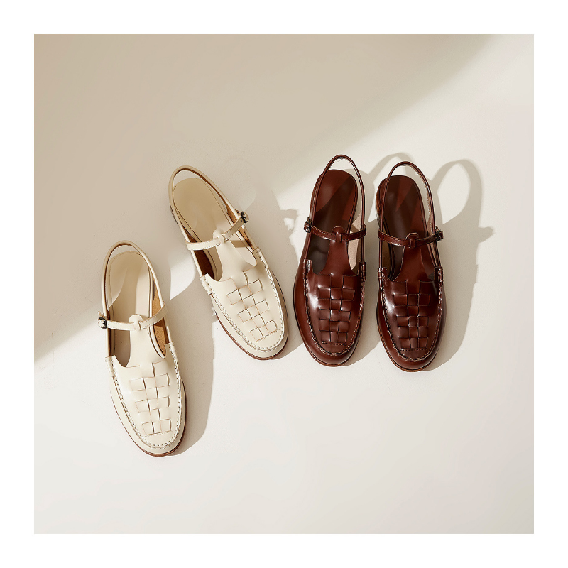 Leather Summer Sandals for Women - Comfortable Straps and Stylish Design for Casual Wear