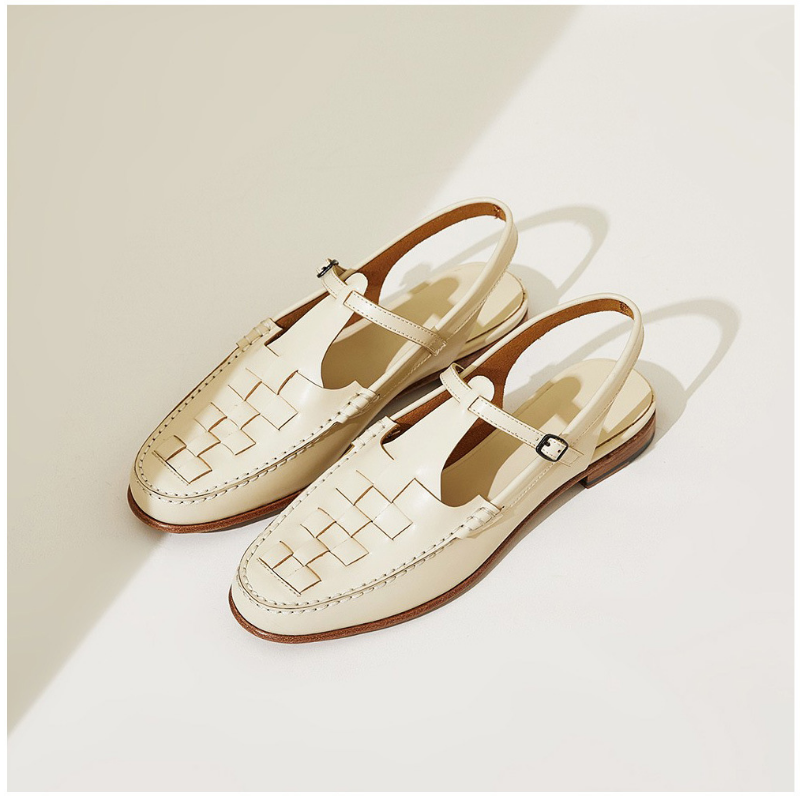 Leather Summer Sandals for Women - Comfortable Straps and Stylish Design for Casual Wear