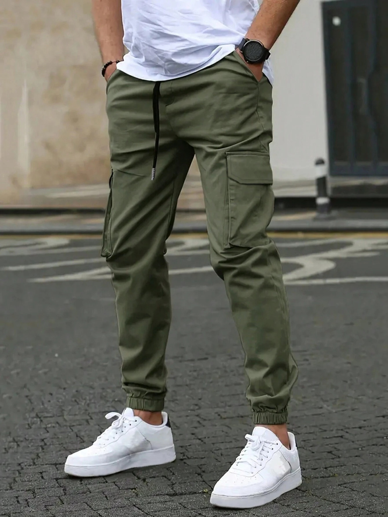 Men's Cargo Pants with Drawstring Waist, Side Flap Pockets, and Elastic Ankle Cuffs for Casual Wear and Outdoor Activities