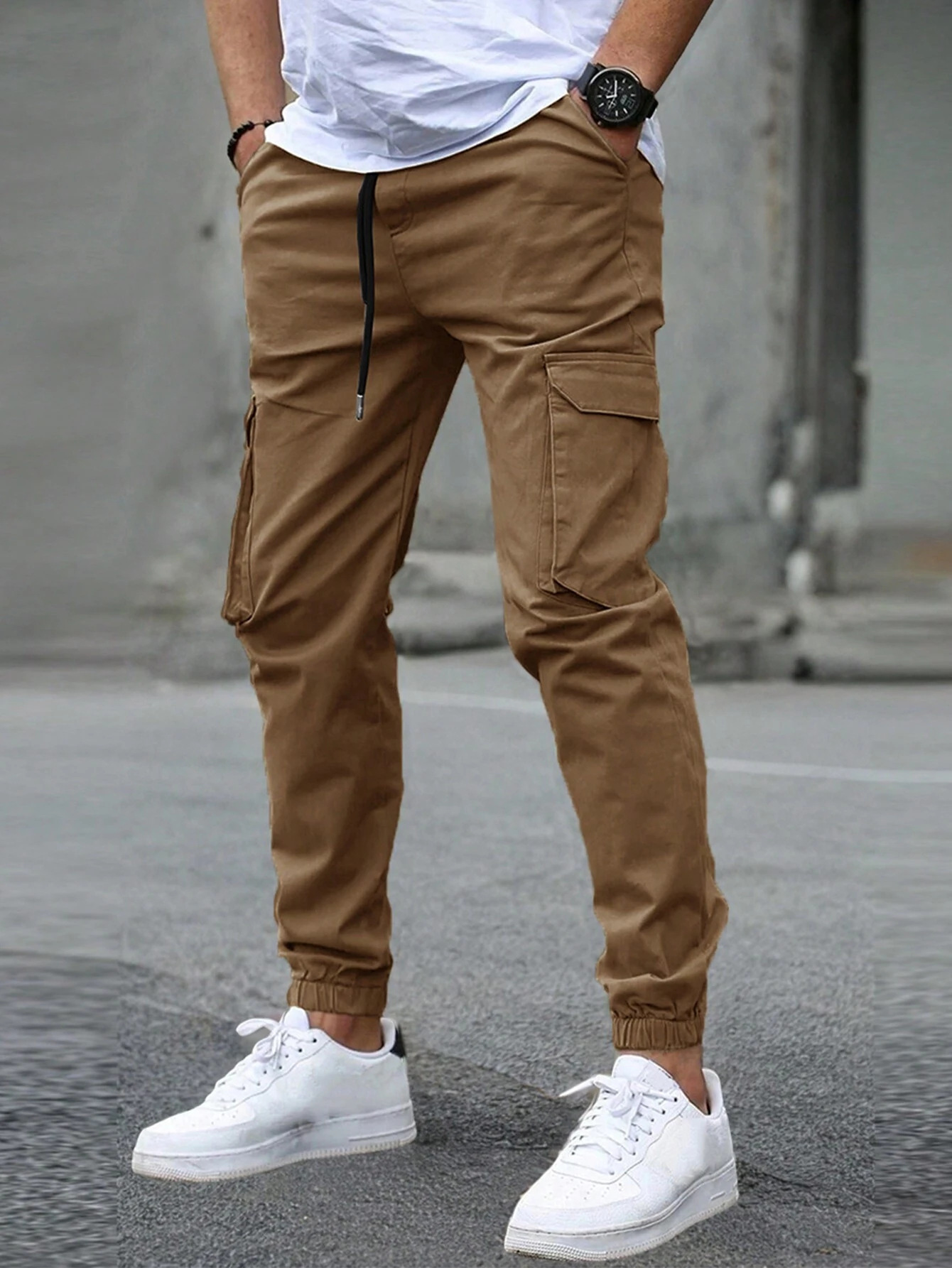 Men's Cargo Pants with Drawstring Waist, Side Flap Pockets, and Elastic Ankle Cuffs for Casual Wear and Outdoor Activities