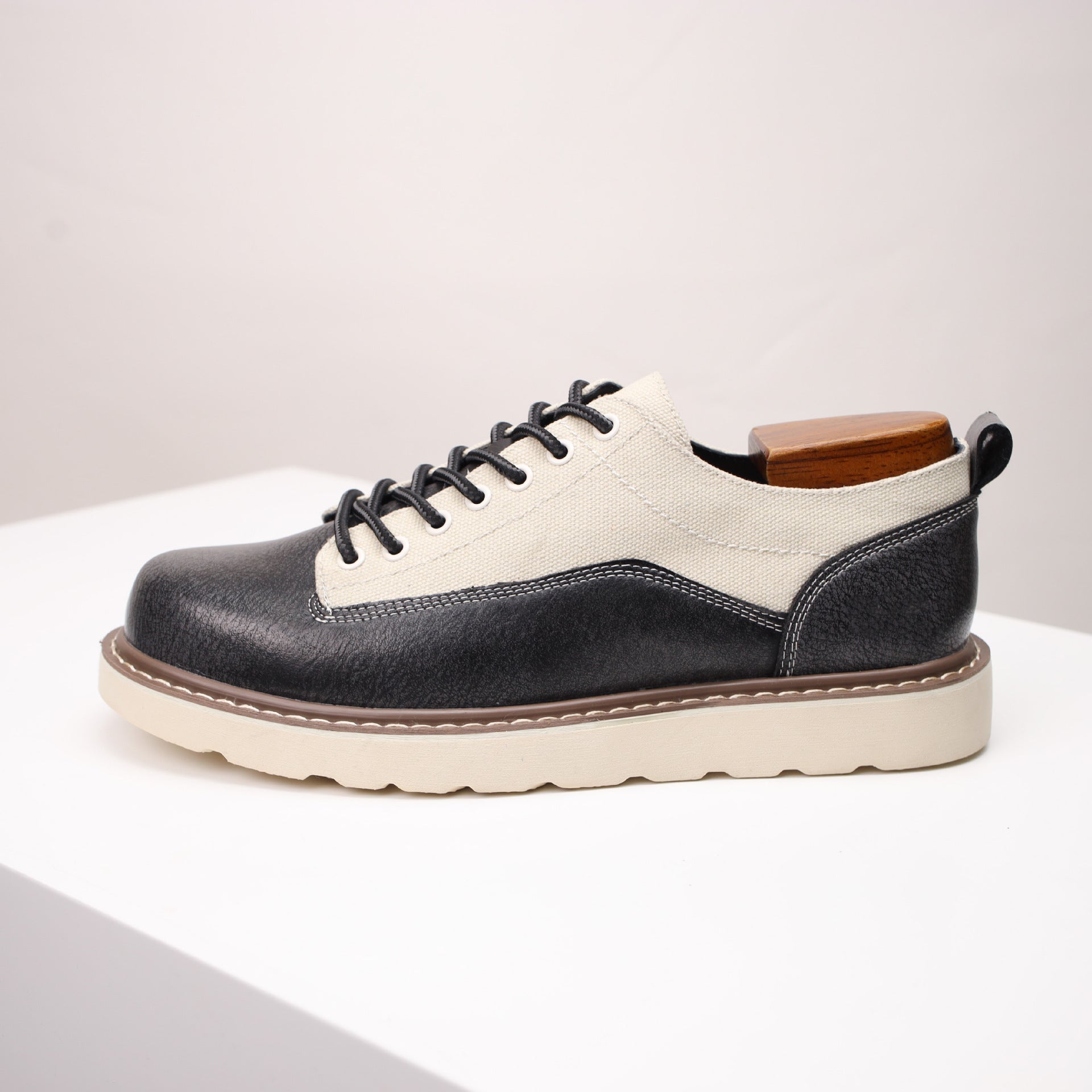 Timber Ridge Outdoor Furniture Set - Durable Wood Design for Patio and Garden Use - Classic Style