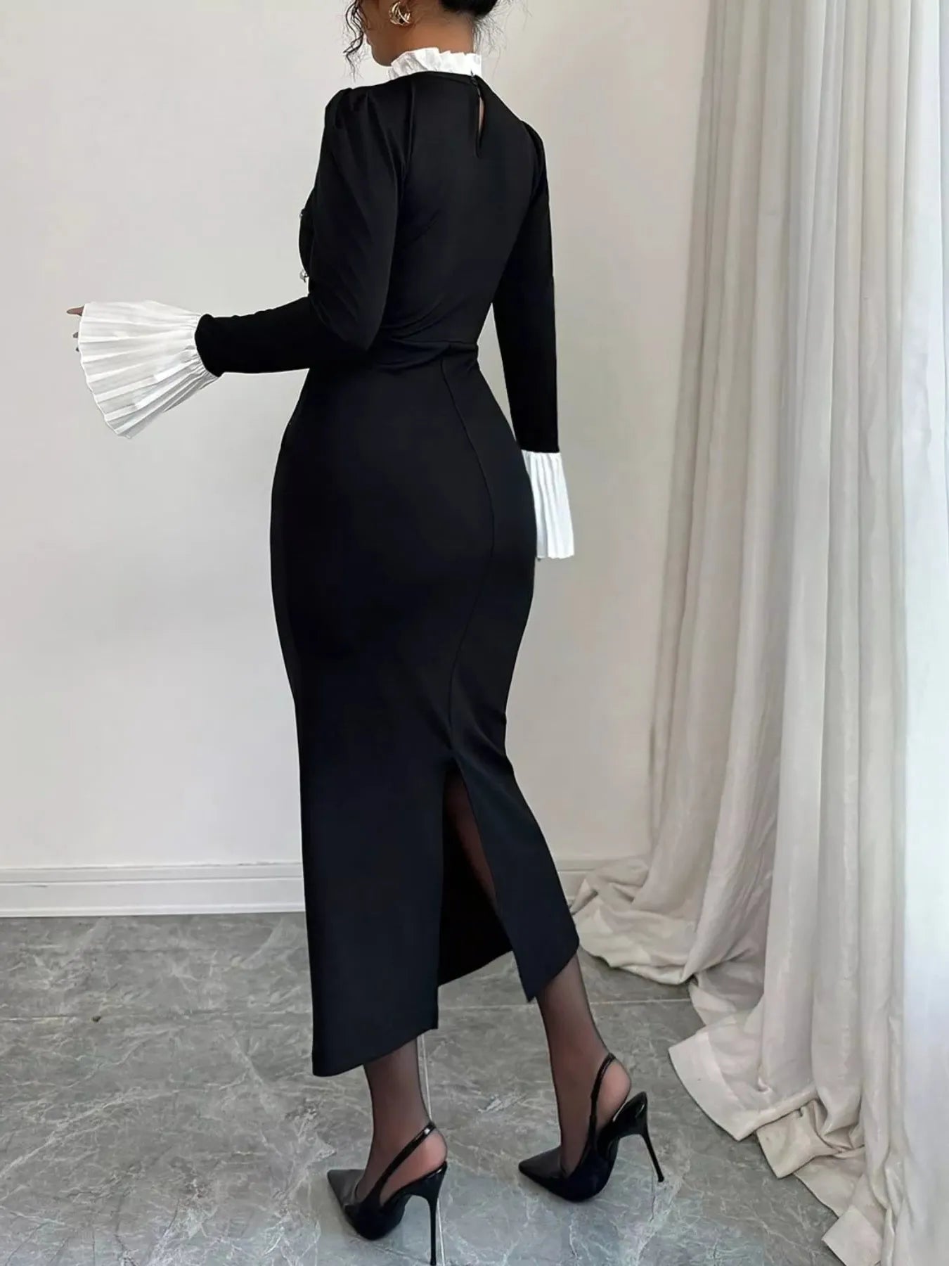 Two Tone Long Sleeve Midi Dress