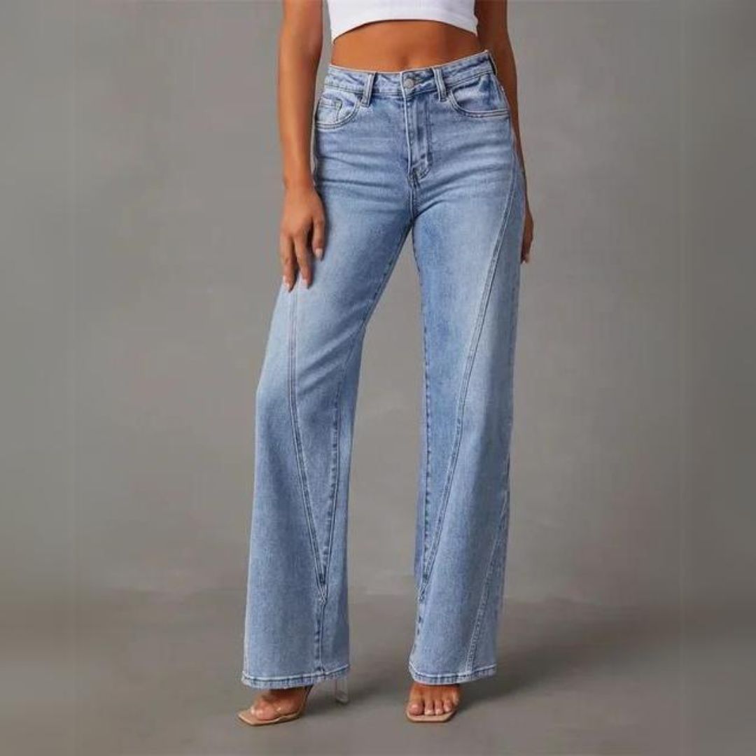 Wide-Leg Jeans for Women with Front Pockets and Button Closure in Washed Denim Finish