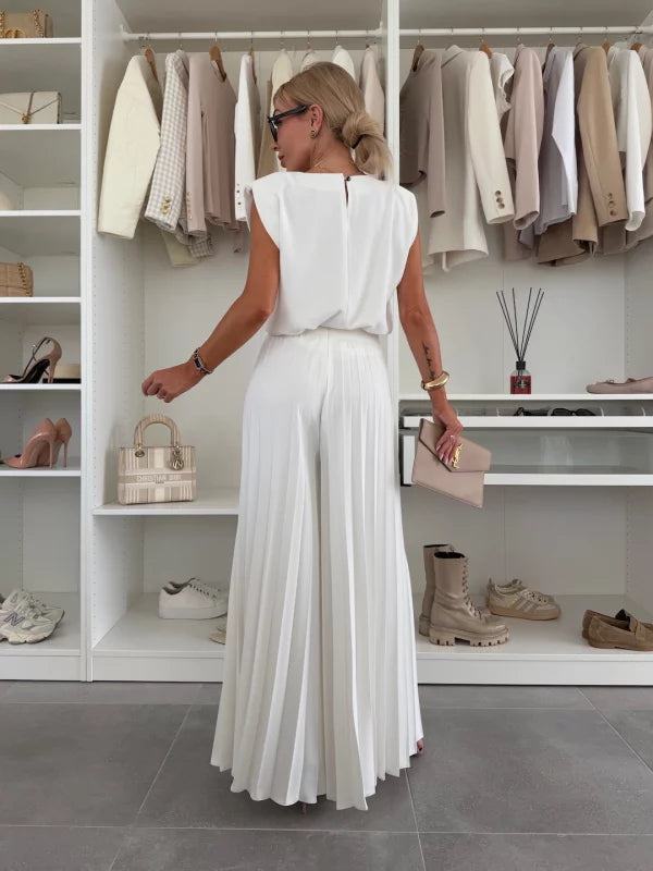 Women's Sleeveless Extended-Shoulder Top with Pleated Wide-Leg Pants Set - Casual Chic Outfit for Summer Events