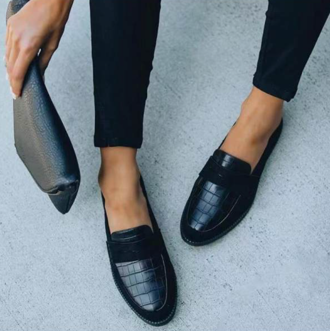 Women's Textured and Glossy Finish Loafers - Stylish Casual Footwear for Everyday Wear
